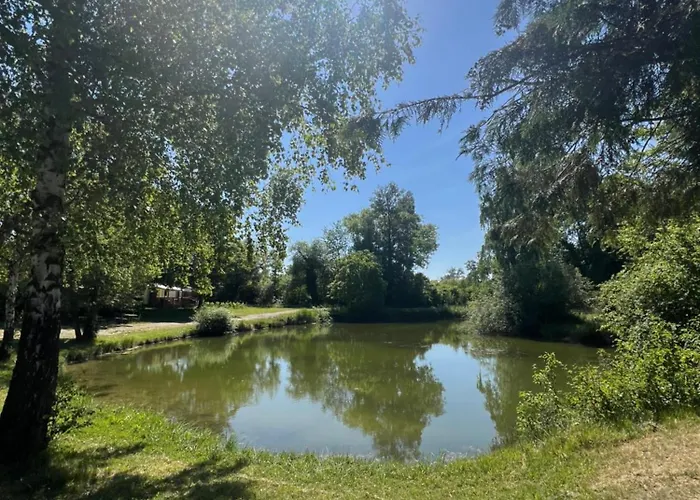 Camping Escale Nature - F14 Pour 4 Au Le Ried